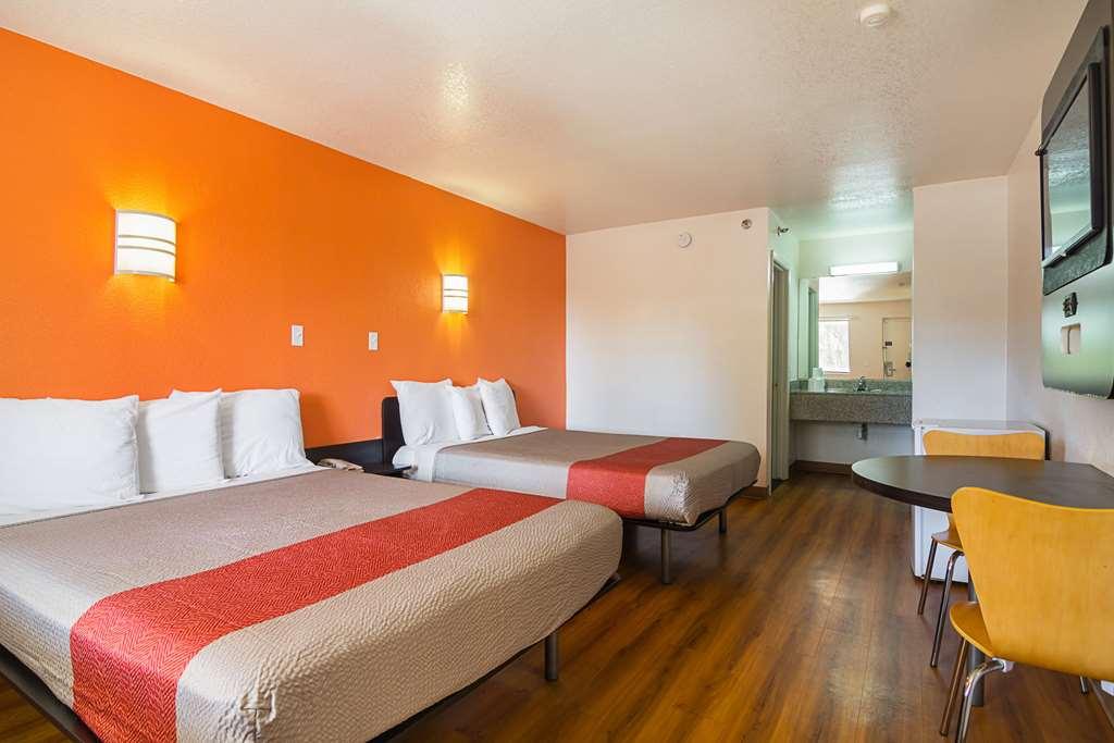 Motel 6 Chandler Prado del Sol Номер фото